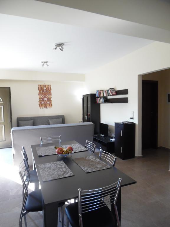 Artemis Appartments Пицидия Экстерьер фото
