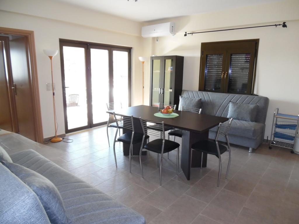 Artemis Appartments Пицидия Экстерьер фото